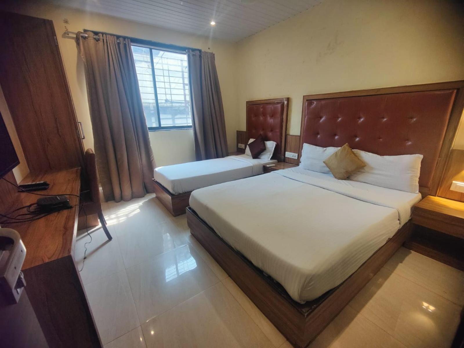 Aster Hotel Near Mumbai Airport Eksteriør bilde